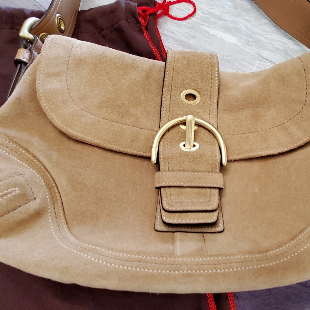 Coach purse - Picture 3 of 7